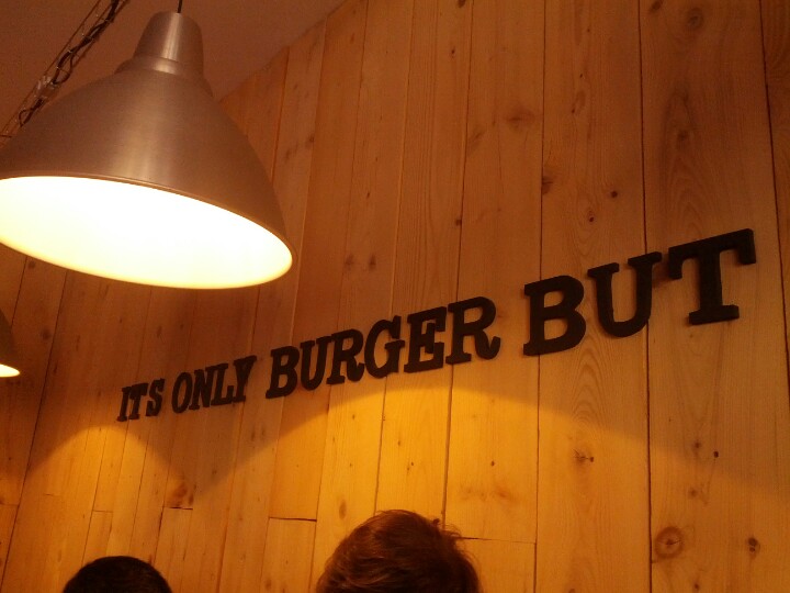 ben just checked in @ Burger'N'co Toulouse (Toulouse, France)