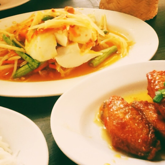 อาหารอิสาน ร้านส้มตำ โซลาว นิมมาน เชียงใหม่ ภาพจาก 4sq Pimjai S. อาหารอิสาน ร้านส้มตำ โซลาว นิมมาน เชียงใหม่ ภาพจาก 4sq Pimjai S.